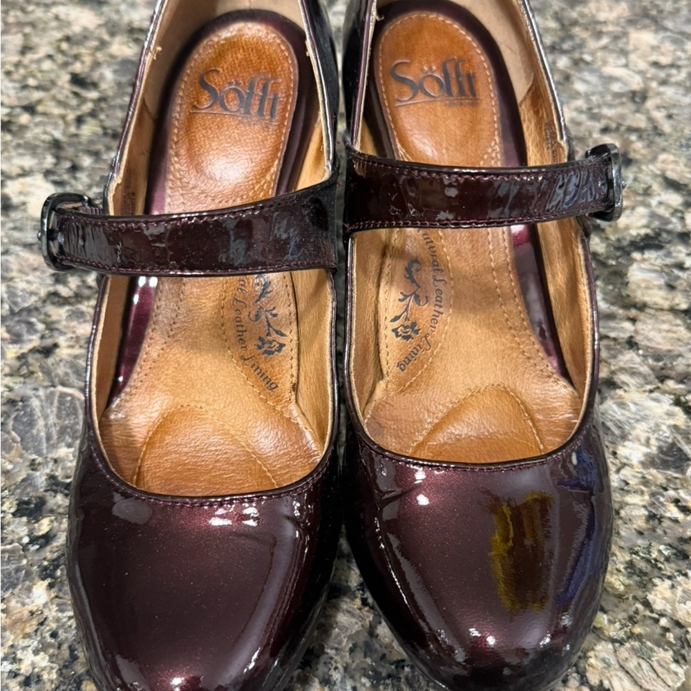Glossy Burgundy Heeled Shoes